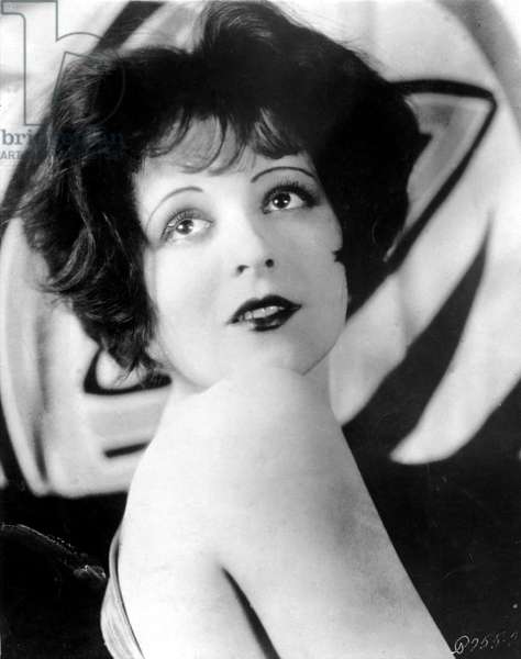 Iconic Women in Makeup History